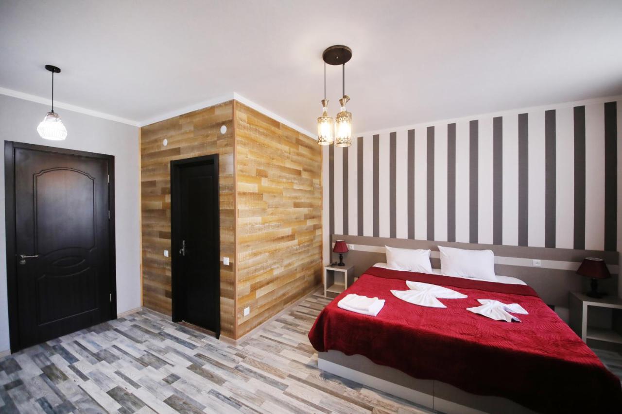 Hotel Tamari Kutaisi Luaran gambar
