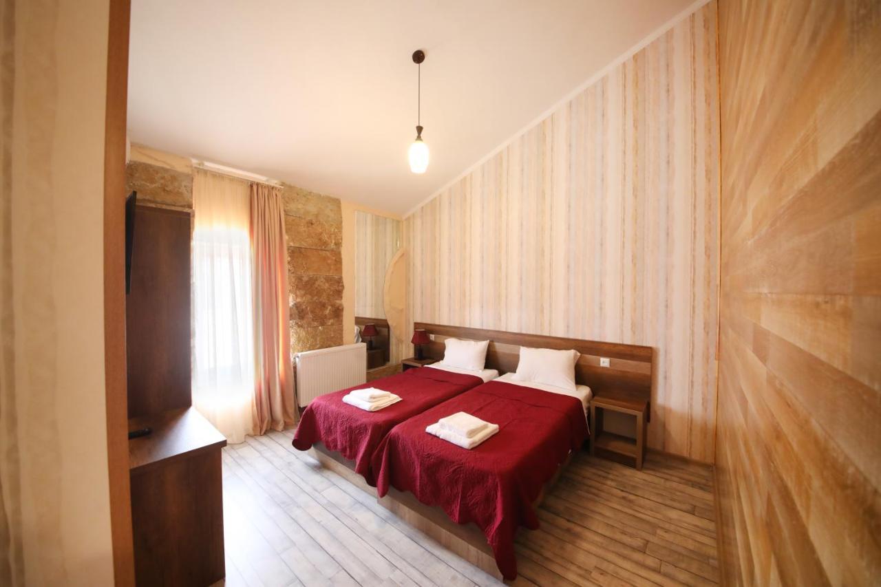 Hotel Tamari Kutaisi Luaran gambar